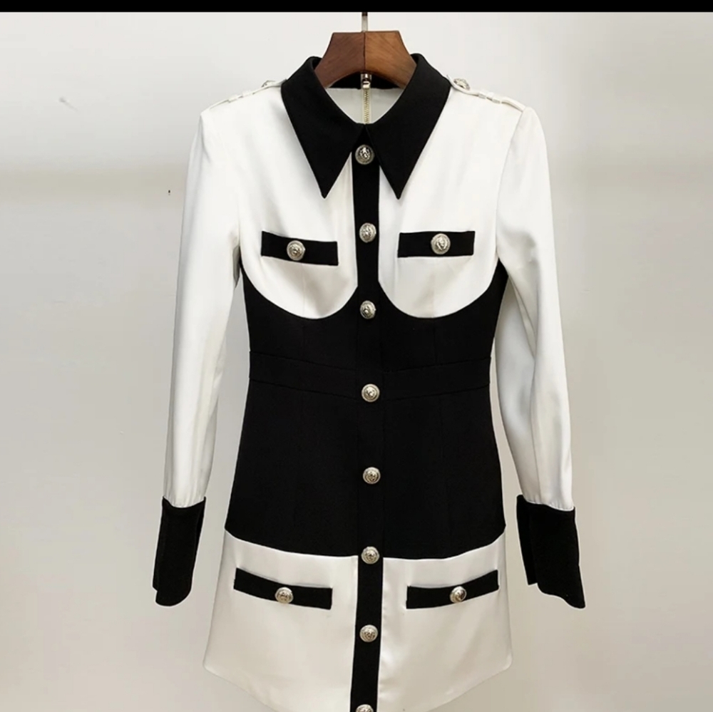 Elegant Black and White Button-Up Dress - Picture 13 of 16